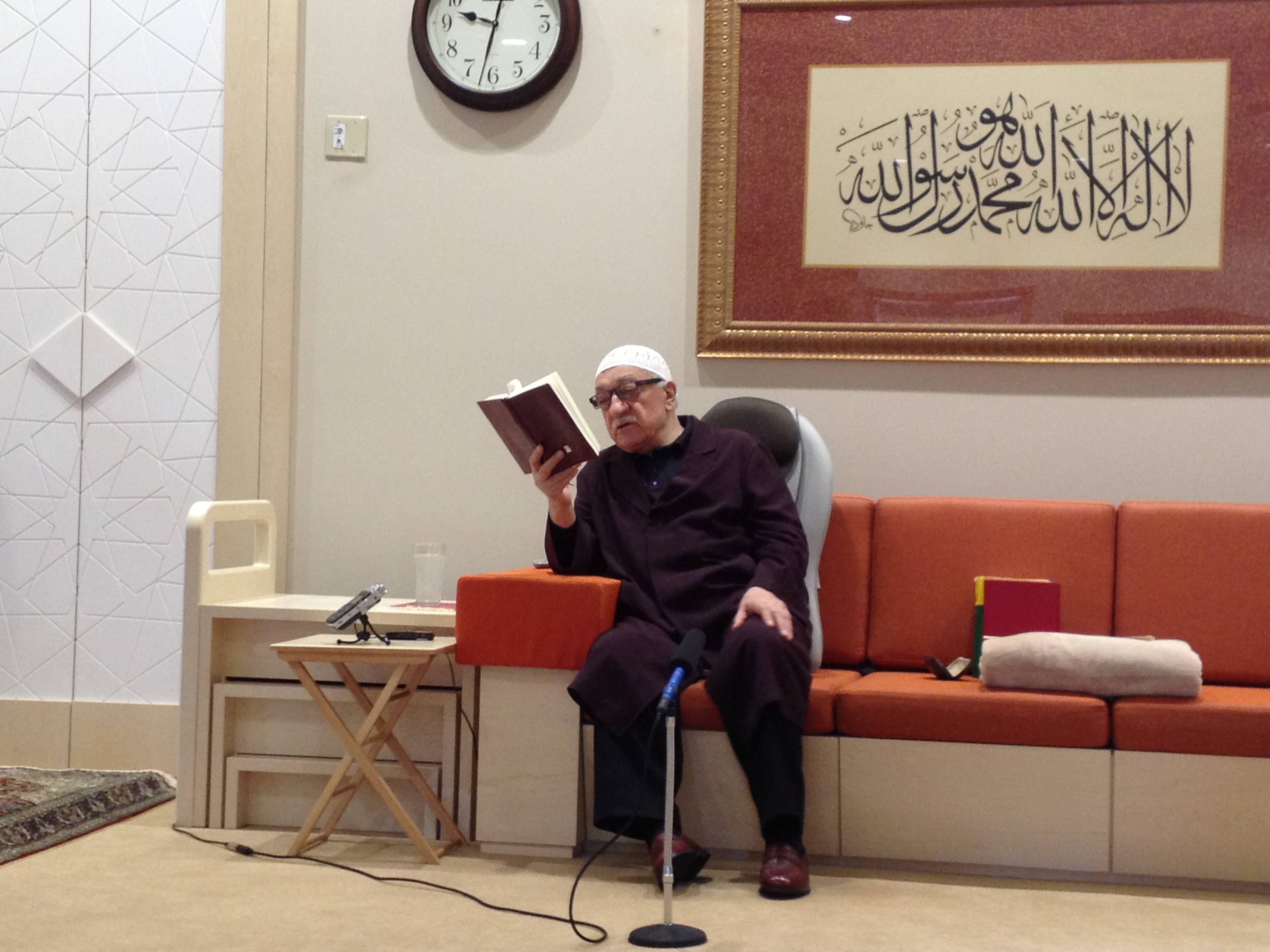 Muhterem Fethullah Gülen Hocaefendi Ders Esnasında